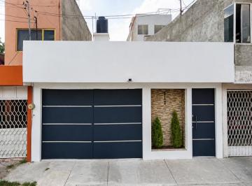 Casa de 3 habitaciones, Coacalco de Berriozábal · Casa en Venta en Villa de Las Flores, Coacalco, Estado de Mexico