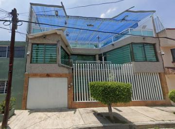Casa de 3 habitaciones, Nezahualcóyotl · Venta de Casa en La Colonia Maravillas, Nezahualcoyotl, Estado de Mexico.