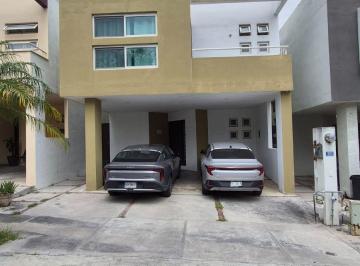 Casa de 3 habitaciones, Monterrey · Casa en Venta La Rioja Carretera Nacional
