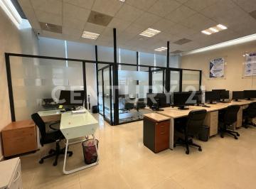 Oficina · 85m² · 2 Estacionamientos · Venta de Oficina 85 m Ejecutiva en Corporativo Cuernavaca