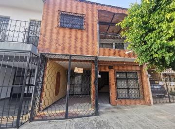 Casa de 4 habitaciones, Guadalajara · Amplia Casa con 4 Recámaras y Estudio en Lomas del Paradero