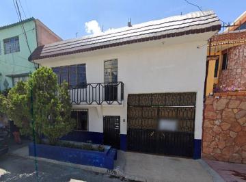 Casa de 4 habitaciones, Nezahualcóyotl · Venta de Casa en La Colonia Vicente Villada, Cd. Nezahualcoyotl, Estado de Mexico.
