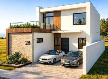 Casa · 140m² · 3 Recámaras · 2 Estacionamientos · Casa en Fraccionamiento Lomas del Mediterráneo