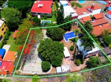 Casa · 297m² · 4 Recámaras · 5 Estacionamientos · Casa en Venta en Lomas de Cuernavaca