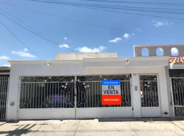 Casa de 4 habitaciones, Ahome · Venta Casa Residencial de Dos Pisos, 4 Rec + 3 Baños. con o Sin Muebles