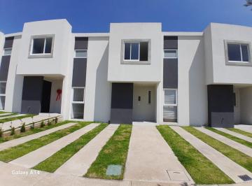 Casa · 95m² · 3 Recámaras · 1 Estacionamiento · Casa en Renta, Toluca, Calimaya, Hacienda de Las Fuentes