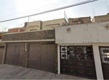 Casa en Venta de 3 habitaciones · Venta de Casa en Colonia Valle de Aragon 1a Seccion, Ciudad Nezahualcoytol