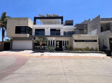Casa de 5 habitaciones, Mazatlán · Casa en Venta en Playa Brujas en Mazatlan Sinaloa