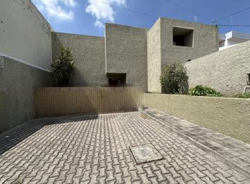 Casa de 4 habitaciones, Zapopan · Casa en Venta en Jardines de Guadalupe