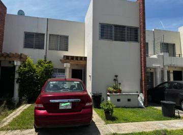 Casa de 3 habitaciones, Tlajomulco de Zúñiga · Casa Haciendas Santa Cruz