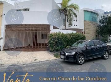 Casa · 248m² · 4 Recámaras · 2 Estacionamientos · Casa en Venta en Cima de Las Cumbres
