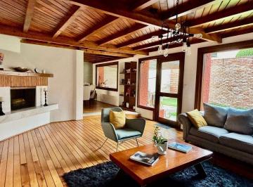 6ea148d23cd1ac2f3eb4d1daaaccde9648d8c4ce702fee198c75675d600e820b · Hermosa Casa en Venta en Condominio Totalmente Remodelada.
