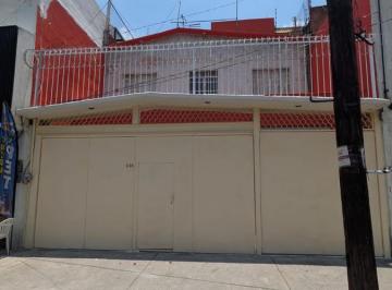 Casa · 250m² · 2 Estacionamientos · Casa Ideal Para Oficinas U Cosultorios
