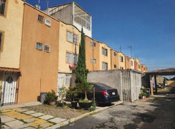 Casa de 3 habitaciones, Chalco · Casa 3 Recámaras + Estudio en Venta en Portal de Chalco
