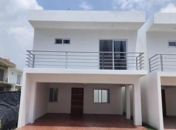 Casa de 3 habitaciones, Zapopan · Casa en Renta Como Nueva en El Triángulo, Zapopan