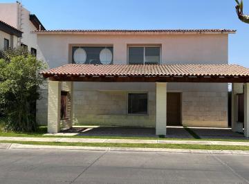 Foto 1 · Casa Sola en Venta en Fraccionamiento Paraíso Country Club, Emiliano Zapata, Morelos