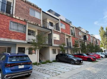Departamento de 2 habitaciones, San Pedro Tlaquepaque · Departamento en Venta Detrás del Iteso (Parques del Bosque)