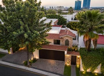 Casa de 3 habitaciones, Zapopan · Casa en Renta - Villa Universitaria, Zapopan