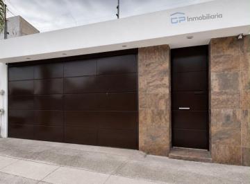 Casa de 4 habitaciones, Zapopan · Casa en Renta en Jardines de Guadalupe