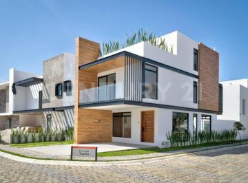 Casa · 338m² · 4 Recámaras · 3 Estacionamientos · Casa Venta Parque Chiapas, Lomas de Angelópolis III, San Andrés Cholula Puebla