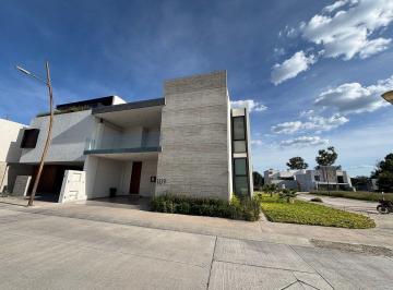 eb4b572b6262d7c6799d8a893454314bc368f8bb48deeec73212d7400c83e7f8 · Casa en Renta en Cavalia con Recámara en Pb
