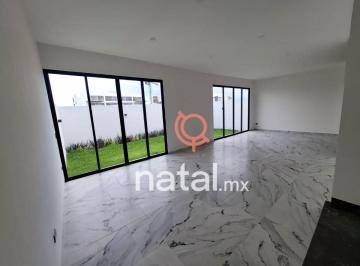 Casa de 4 habitaciones, San Andrés Cholula · Casa Nueva en Venta en El Clúster Gran Reserva en Lomas de Angelópolis, de 4 Recámaras y Jardín