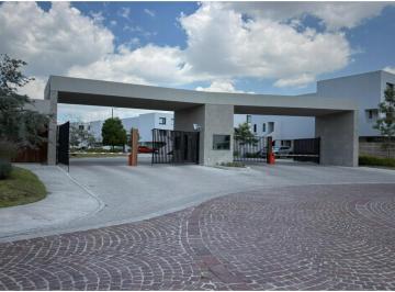 Casa · 146m² · 3 Recámaras · 2 Estacionamientos · Casa en Fraccionamiento Cumbres del Lago