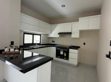 Casa · 186m² · 4 Recámaras · Casa en Venta