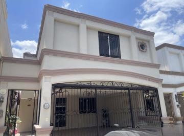 Casa de 3 habitaciones, San Nicolás de los Garza · Casa en Renta Cerradas del Roble San Nicolás de Los Garza