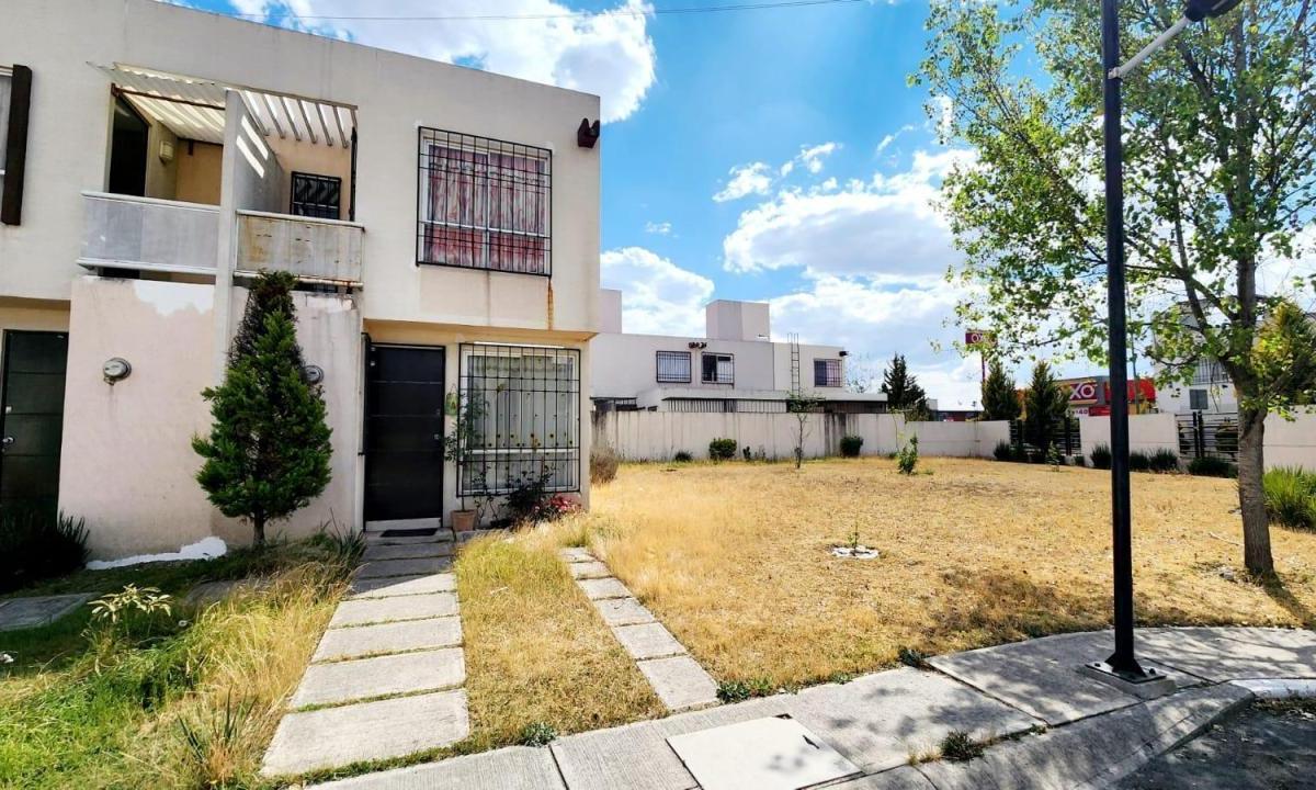 Casa en Venta en La Florida, Cerca del Parque Industrial 2000