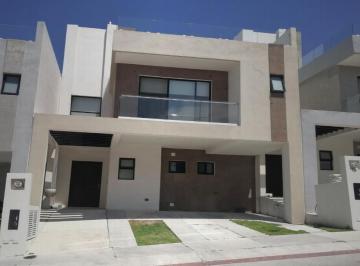 Casa · 137m² · 3 Recámaras · 2 Estacionamientos · Casa en Nuevo Refugio