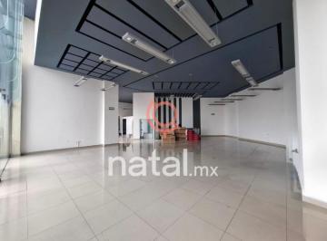 Local comercial , San Andrés Cholula · Renta de Local Comercial de 463 m² Sobre Atlixcáyotl, de 2 Niveles y Estacionamiento Para 16 Autos