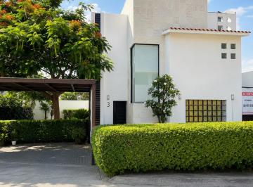 Casa de 3 habitaciones, Emiliano Zapata · Residencia de Lujo Recién Remodelada con Alberca Privada | Paraíso Country Club