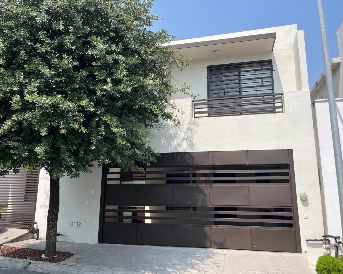 Casa en Renta, San Patricio, García, Nuevo León.