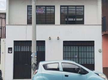 Casa de 5 habitaciones, Morelia · Casa con Local Comercial