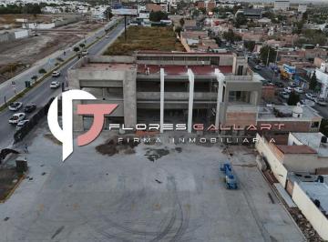 Local comercial · 230m² · 62 Estacionamientos · Local en Renta en Plaza Comercial Gran Vista Al Norponiente de La Ciudad