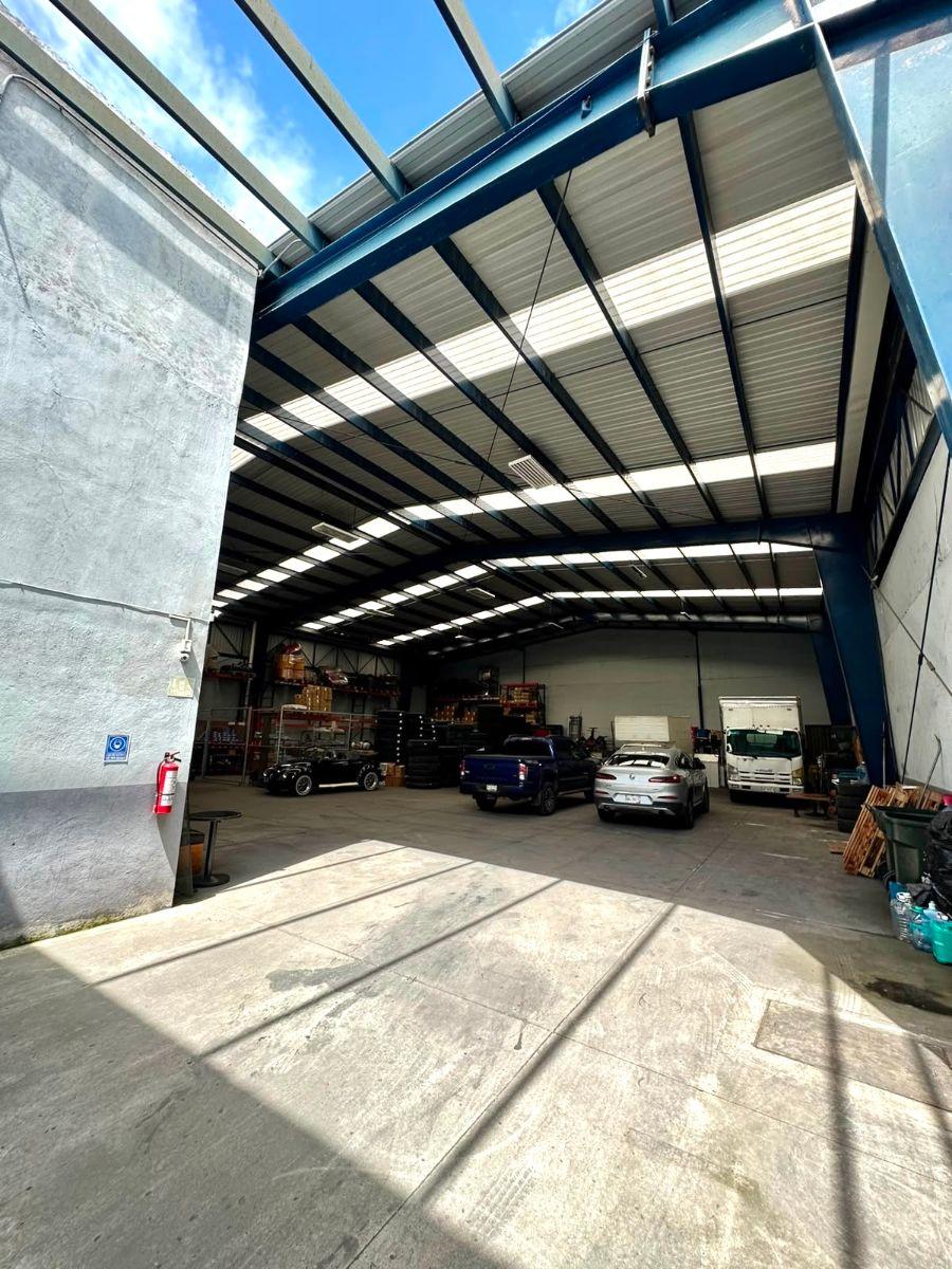 Warehouse for Sale or Rent in the Center of Puebla