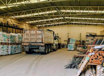 Bodega comercial , Zapopan · Amplia Bodega en Zapopan… Col. Nvo. Mexico. Base Aerea y Juan Gil Preciado.