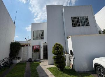 Casa de 3 habitaciones, Morelia · | Casa de Oportunidad en Altozano |