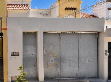 Casa de 3 habitaciones, Soledad de Graciano Sánchez · Casa de 90 m² con 3 Recámaras en Venta en Los Puentes, Soledad de Graciano Sanchez.