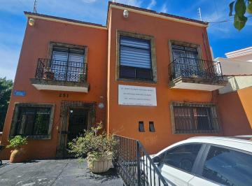 Casa · 391m² · Casa en Venta en Ladrón de Guevara Guadalajara