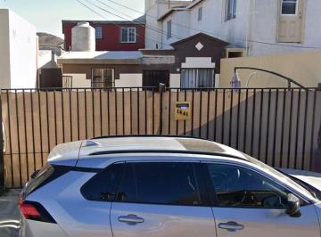 Casa de 3 habitaciones, Ensenada · Venta Decasa en Fraccionamiento Villa Bonita Ensenada Baja California