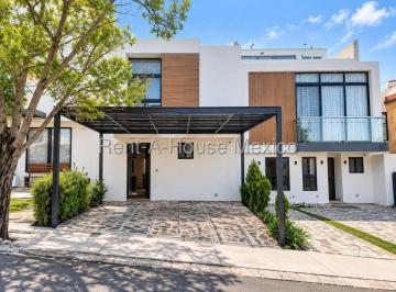 Casa en condominio de 3 habitaciones, El Marqués · Casa en Renta en Thandi Zibata | Estacionamiento Techado | 3 Recamaras | Amenidades