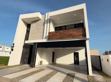 Casa de 3 habitaciones, Alvarado · Exclusiva Casa en Venta en Punta Tiburon