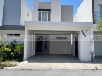 Casa · 210m² · 3 Recámaras · 2 Estacionamientos · Casa en Renta en Apodaca