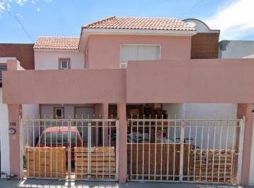 Casa de 3 habitaciones, Celaya · Venta de Casa en La Misión, Celaya.