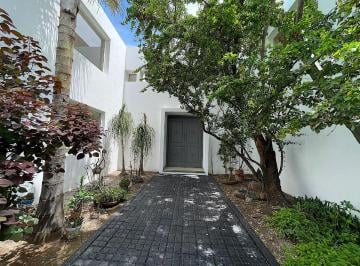 Casa de 4 habitaciones, Querétaro · Casa en Renta - Jurica - Queretaro - C2008