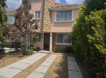 Casa de 3 habitaciones, Pachuca · Casa en Venta en Valle de San Javier