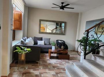 Casa de 3 habitaciones, Guadalajara · Casa Remodelada y Amueblada en Centro de Guadalajara