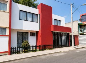Casa en Renta de 4 habitaciones Educación · Casa en Renta en Coyoacán | 4 Recámaras | Estudio | 2 Estacionamientos | $25,000